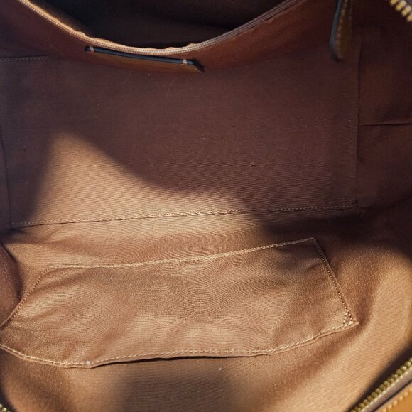 Coach Large Rust - Picture 11 of 14